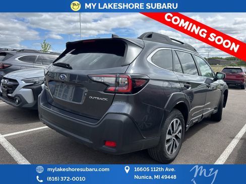 Used 2025 Subaru Outback Premium AWD/4WD image 8