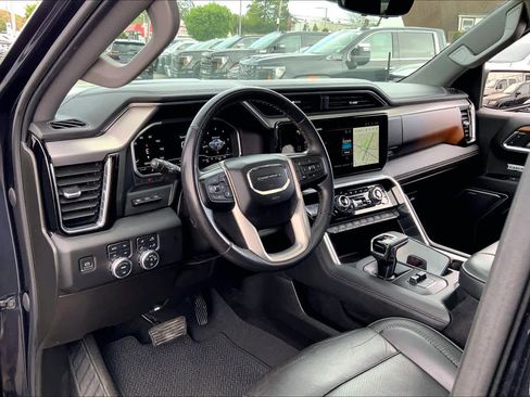 Used 2023 GMC Sierra 1500 Denali w/ Denali Reserve Package AWD/4WD image 16