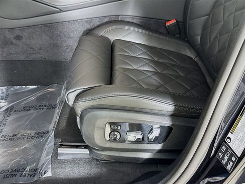 New 2026 BMW X6 xDrive40i w/ Executive Package image 20