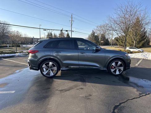 New 2025 Audi SQ5 Premium Plus image 8