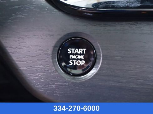 New 2025 Nissan Murano SL image 11