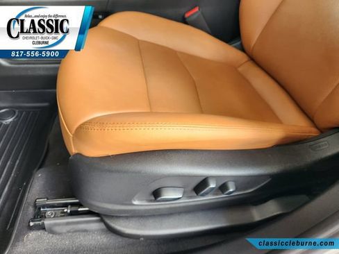 Used 2025 Cadillac XT5 Premium Luxury AWD/4WD image 27