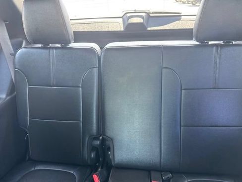 Used 2023 Chevrolet Traverse RS w/ LPO, Floor Liner Package AWD/4WD image 27