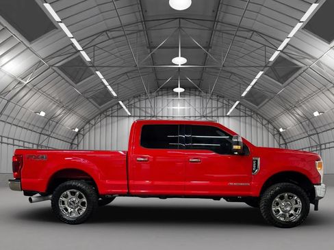 Used 2020 Ford F250 Lariat w/ Chrome Package AWD/4WD image 6
