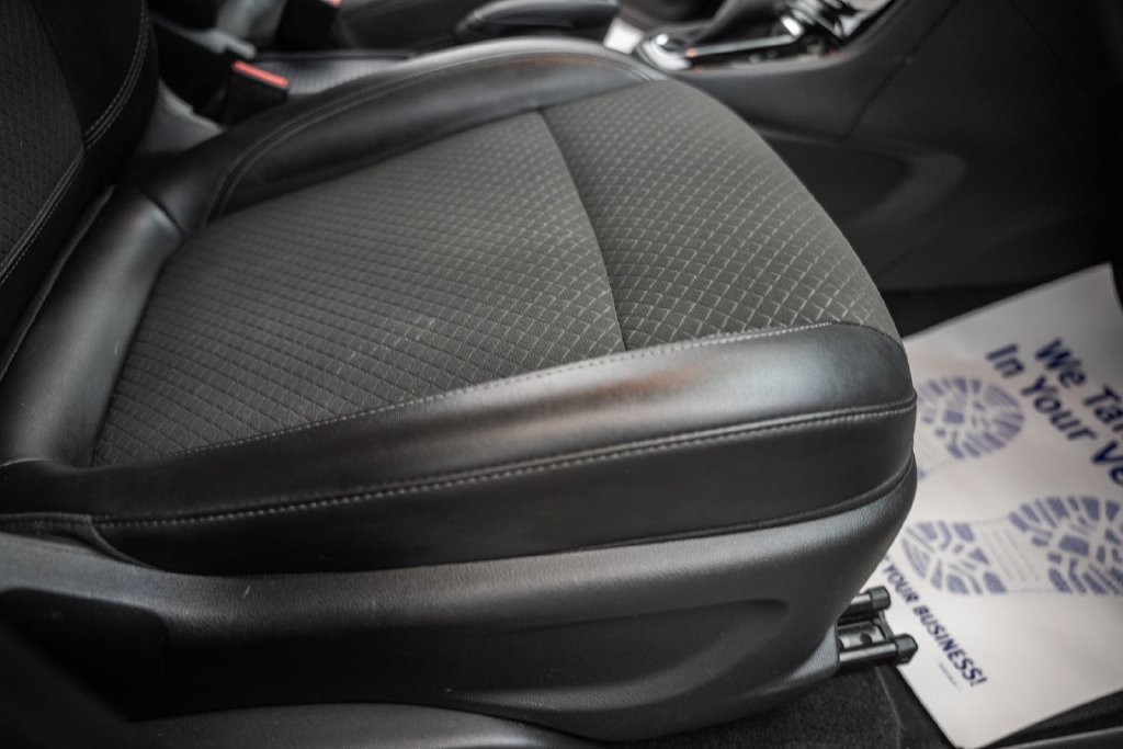 Used 2018 Buick Encore Sport Touring w/ Safety Package FWD image 28