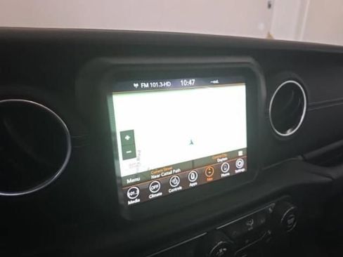 Used 2023 Jeep Wrangler Unlimited Sahara w/ Cold Weather Group image 8