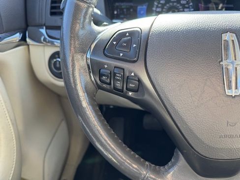 Used 2013 Lincoln MKS AWD image 23