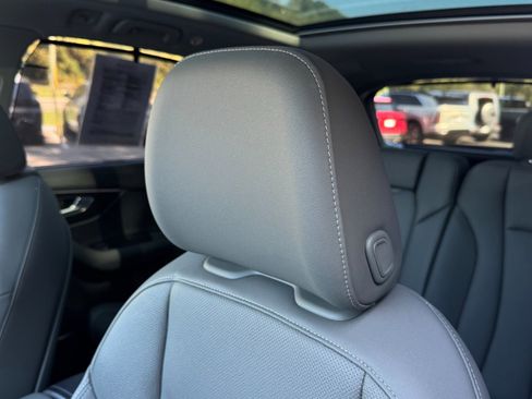 Used 2025 Audi Q7 3.0T Premium Plus image 15