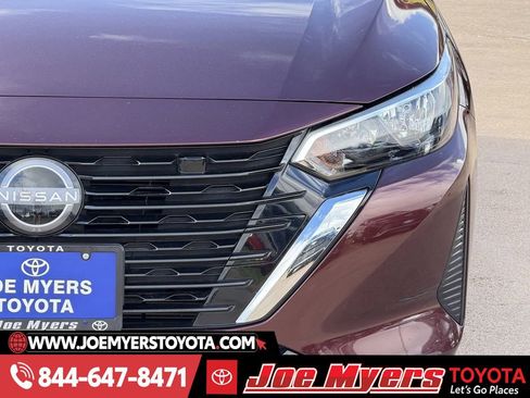 Used 2025 Nissan Sentra SV image 4