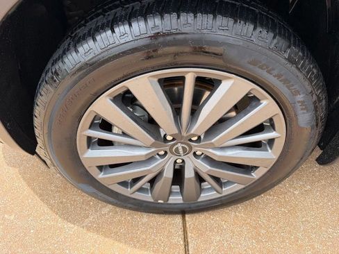 Used 2025 Nissan Pathfinder SL w/ SL Premium Package AWD/4WD image 29