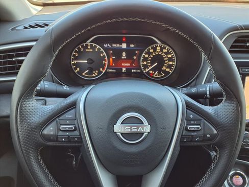 Used 2023 Nissan Maxima Platinum image 12