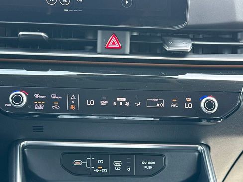 New 2025 Kia Carnival SX Prestige FWD image 31