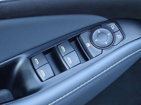 Used 2022 Buick Enclave Essence w/ Experience Buick Package image 16