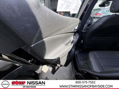 Used 2023 Buick Encore GX Essence w/ Advanced Technology Package AWD/4WD image 9