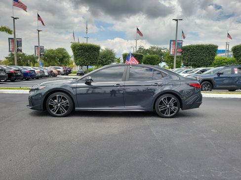 Used 2025 Toyota Camry XSE FWD image 7