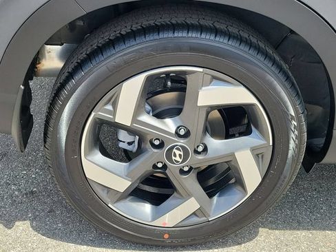 New 2026 Hyundai Venue SEL FWD image 30