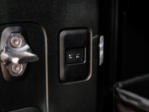 New 2026 Land Rover Defender 110 Trophy Edition AWD/4WD image 75