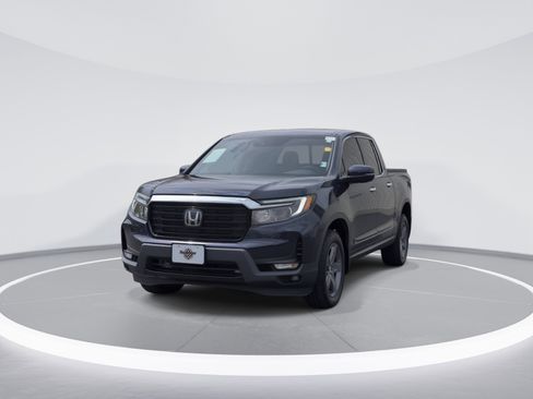 Used 2023 Honda Ridgeline RTL-E image 3