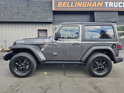 Used 2022 Jeep Wrangler Sport AWD/4WD image 2