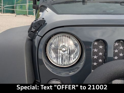 Used 2017 Jeep Wrangler Unlimited Sport w/ Quick Order Package 23S AWD/4WD image 10