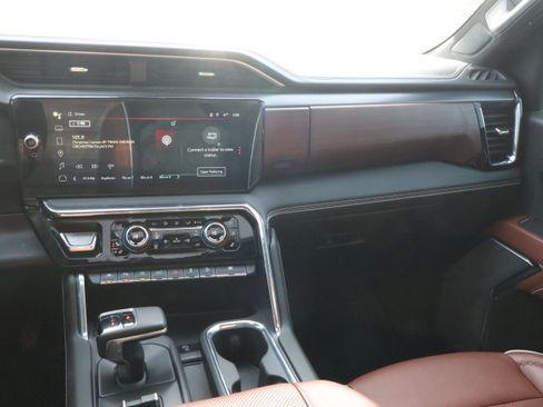 Certified 2024 GMC Sierra 1500 Denali Ultimate image 11