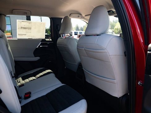 New 2025 Mitsubishi Outlander SEL AWD/4WD image 24
