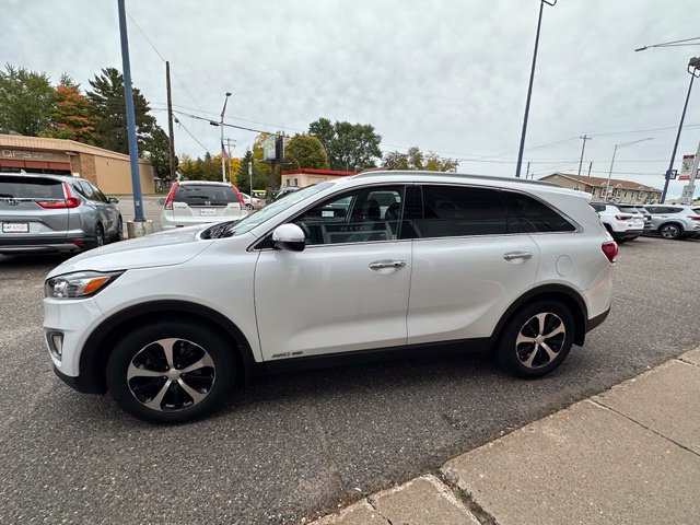 Used 2018 Kia Sorento EX AWD/4WD image 4