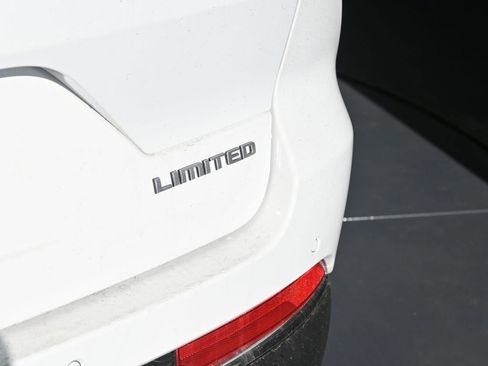 New 2025 Jeep Grand Cherokee Limited w/ Trailer Tow Package image 14