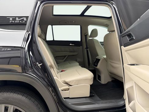 Used 2020 Volkswagen Atlas SE w/ Panoramic Sunroof Package image 31