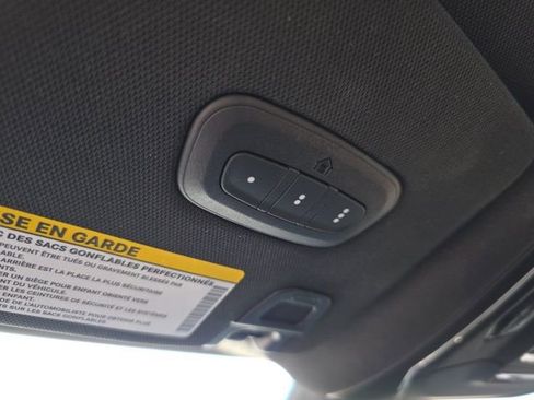 Used 2025 Jeep Grand Cherokee Overland w/ Adv Protech Group III image 36