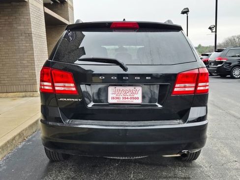 Used 2019 Dodge Journey SE image 7