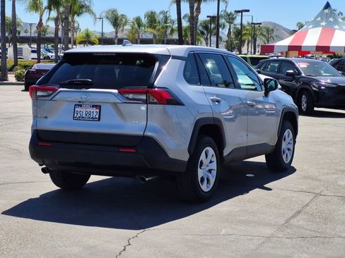 Used 2025 Toyota RAV4 LE image 5