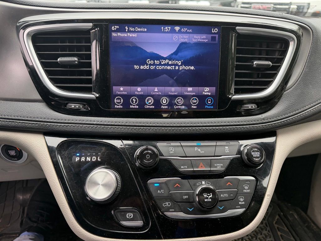 Used 2019 Chrysler Pacifica Limited FWD image 6