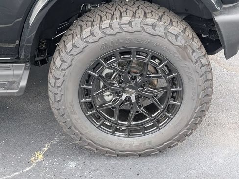 New 2026 Ford Bronco Outer Banks AWD/4WD image 18