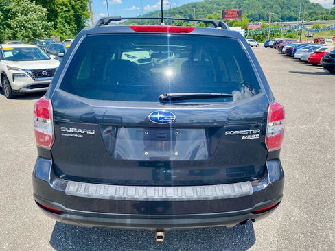 Used 2014 Subaru Forester 2.5i Premium AWD/4WD image 7