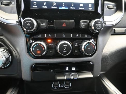 Used 2024 RAM 1500 Laramie AWD/4WD image 18