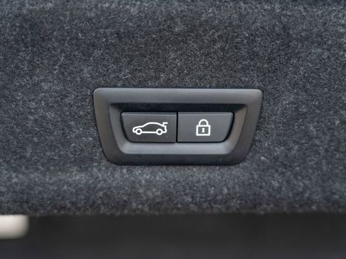 Used 2023 BMW M3 Competition image 9