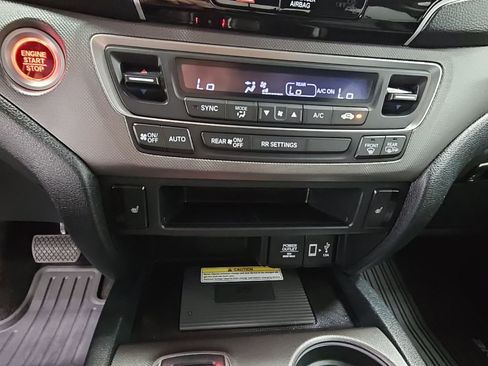 Used 2023 Honda Ridgeline RTL-E image 19