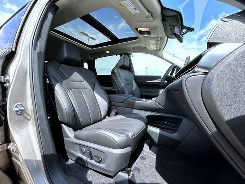 New 2026 INFINITI QX60 Luxe w/ Cargo Package AWD/4WD image 14