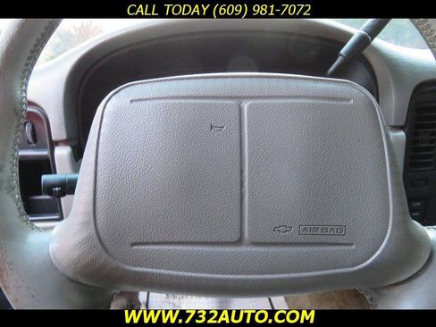 Used 1995 Chevrolet Impala SS image 29