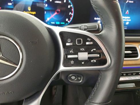 Used 2022 Mercedes-Benz GLS 450 4MATIC image 24