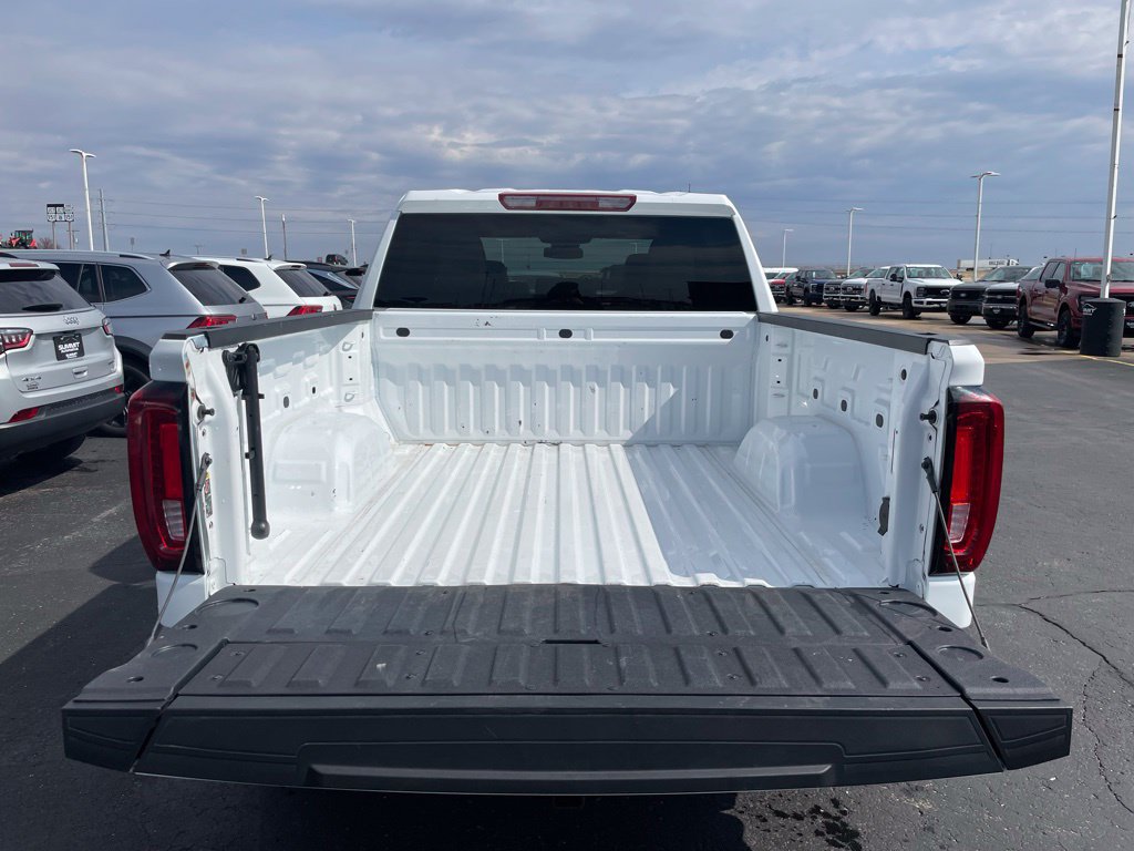 Used 2025 GMC Sierra 1500 SLT AWD/4WD image 32
