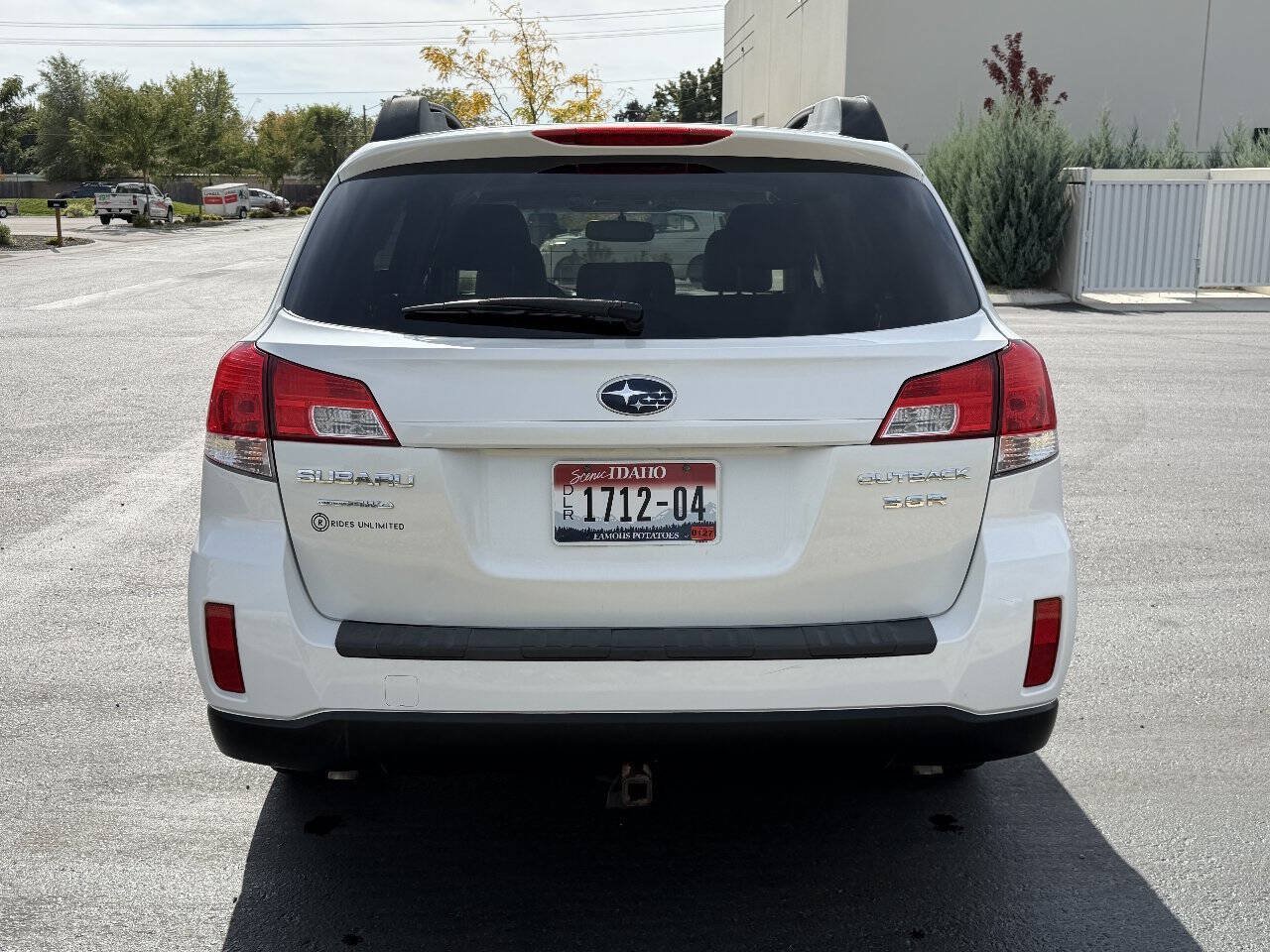 Used 2010 Subaru Outback 3.6R Limited AWD/4WD image 10