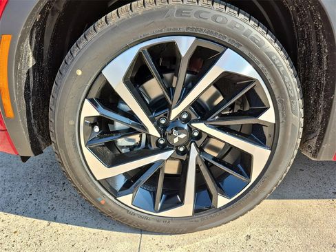 New 2025 Mitsubishi Outlander SEL image 28