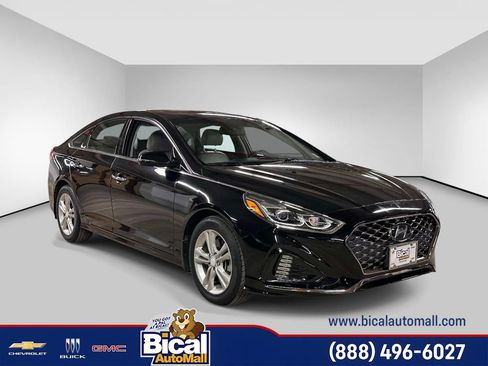 Used 2019 Hyundai Sonata Limited FWD image 2