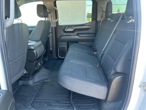 Used 2023 GMC Sierra 1500 SLE image 22