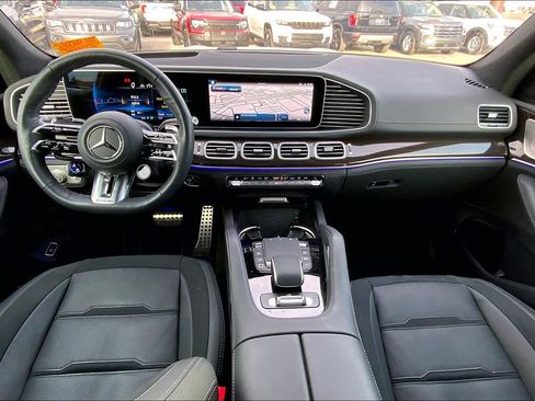 Used 2025 Mercedes-Benz GLS 63 AMG 4MATIC image 16