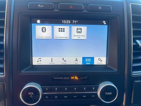Used 2018 Ford Expedition Max Limited RWD image 18