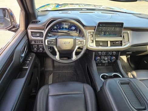 Used 2023 Chevrolet Suburban Z71 w/ Luxury Package AWD/4WD image 25