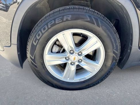 Used 2019 Chevrolet Trax LT w/ LT Convenience Package FWD image 10